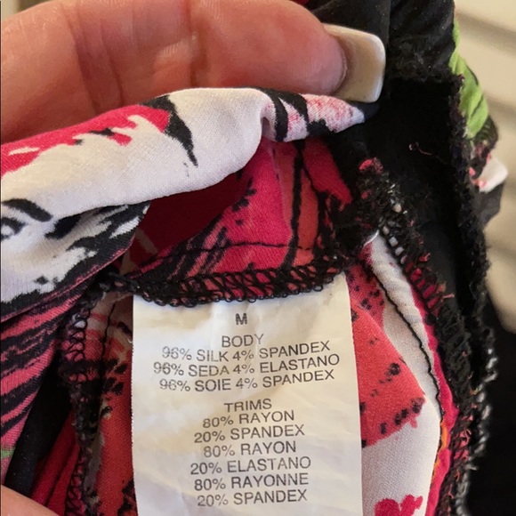 Bebe Tank Style Sundress like new, multi color w/ ruffled knee length hem. Sz M - Picture 6 of 7